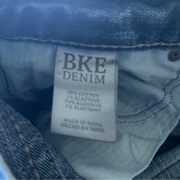 BKE Aiden Bootleg Jeans size 27 regular distressed - Picture 4 of 14